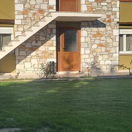 Rock House Apartment