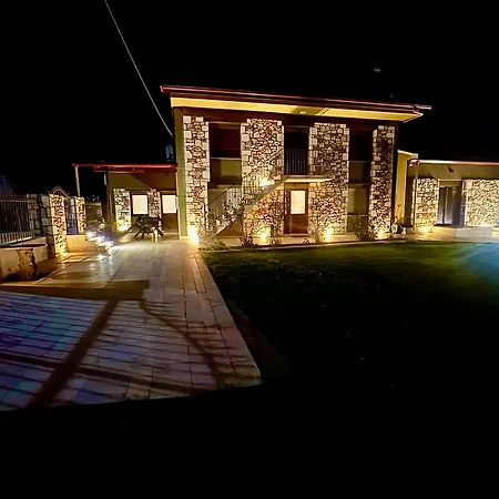Apartment Rock House *